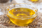 亞麻籽油廠家：亞麻籽油怎樣食用最好？